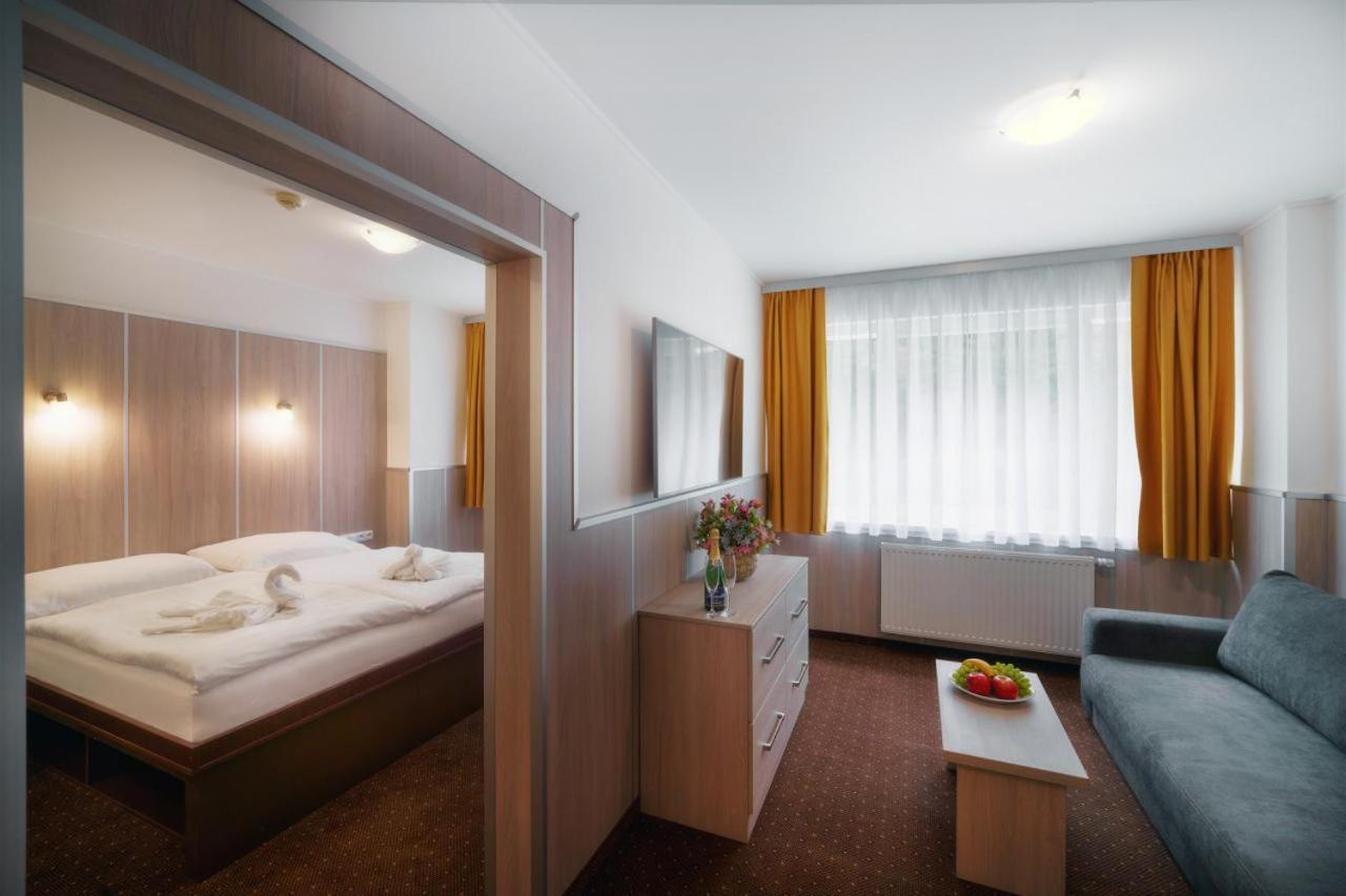 Wellness Hotel Green Paradise Pirkenhammer Eksteriør billede